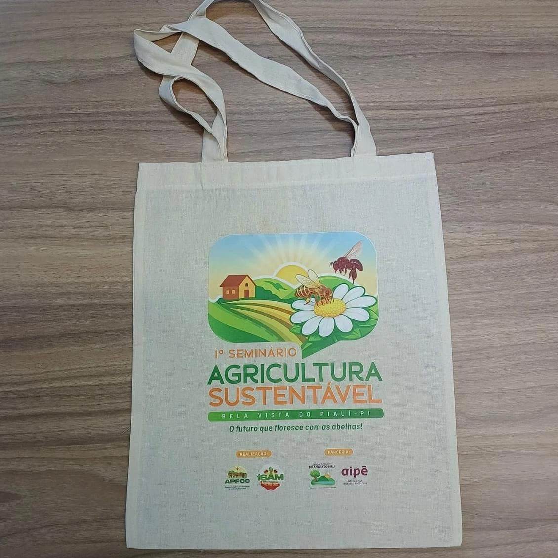 Ecobag de algodão personalizada para evento institucional.